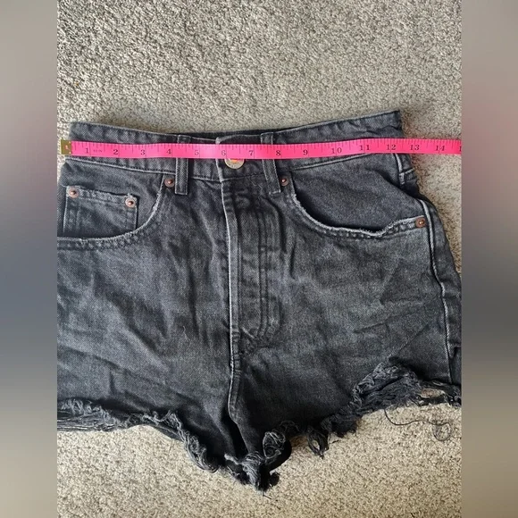 Zara High Waisted Shorts 0 - Picture 4 of 6